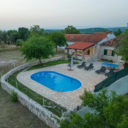 Rozaria Zadarvillas * Podlug