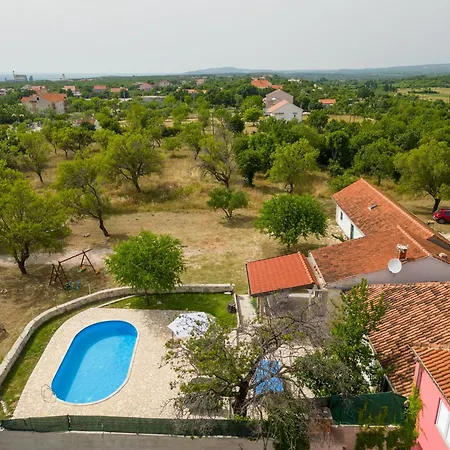 Rozaria Zadarvillas Podlug