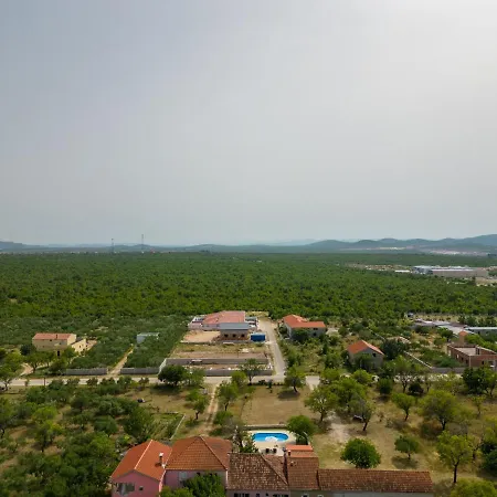 Rozaria Zadarvillas