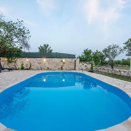 Rozaria Zadarvillas