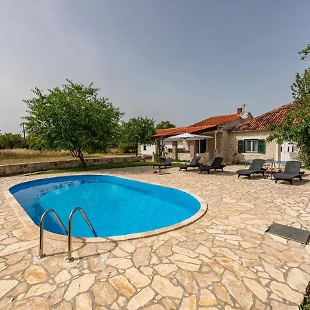 Rozaria Zadarvillas