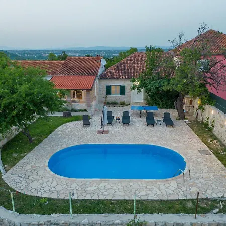 Rozaria Zadarvillas