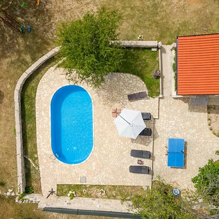 Rozaria Zadarvillas Podlug