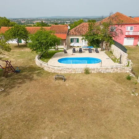 Rozaria Zadarvillas