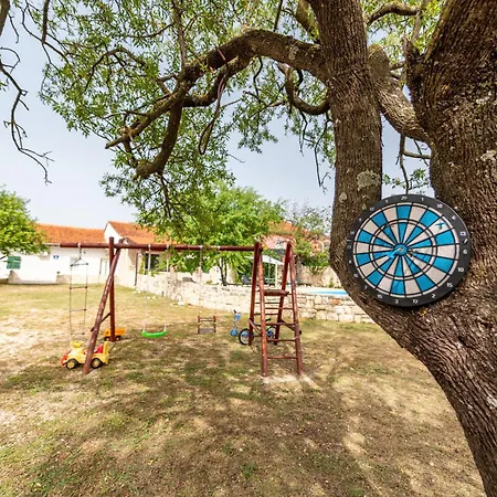 Rozaria Zadarvillas * Podlug