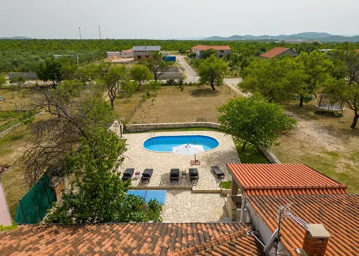 Rozaria Zadarvillas Вилла *