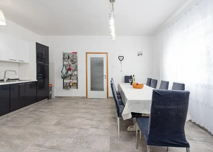 Вилла Rozaria Zadarvillas Podlug