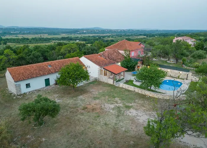 Rozaria Zadarvillas Podlug