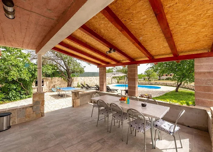 Rozaria Zadarvillas Вилла