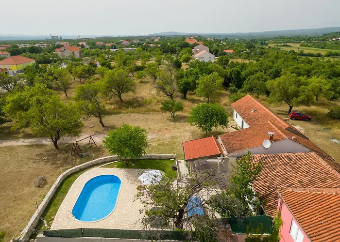 Rozaria Zadarvillas Podlug