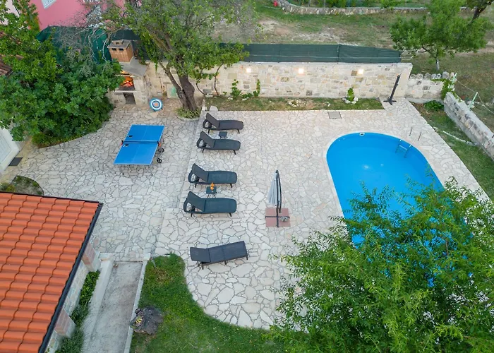 Вилла Rozaria Zadarvillas Podlug